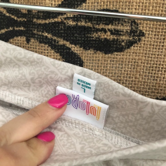 {Lularoe} Madison beige Ivory skirt - Picture 4 of 4